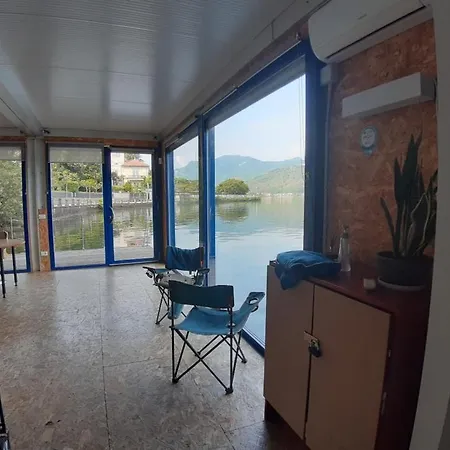 Diffuso Dei Laghi Botel